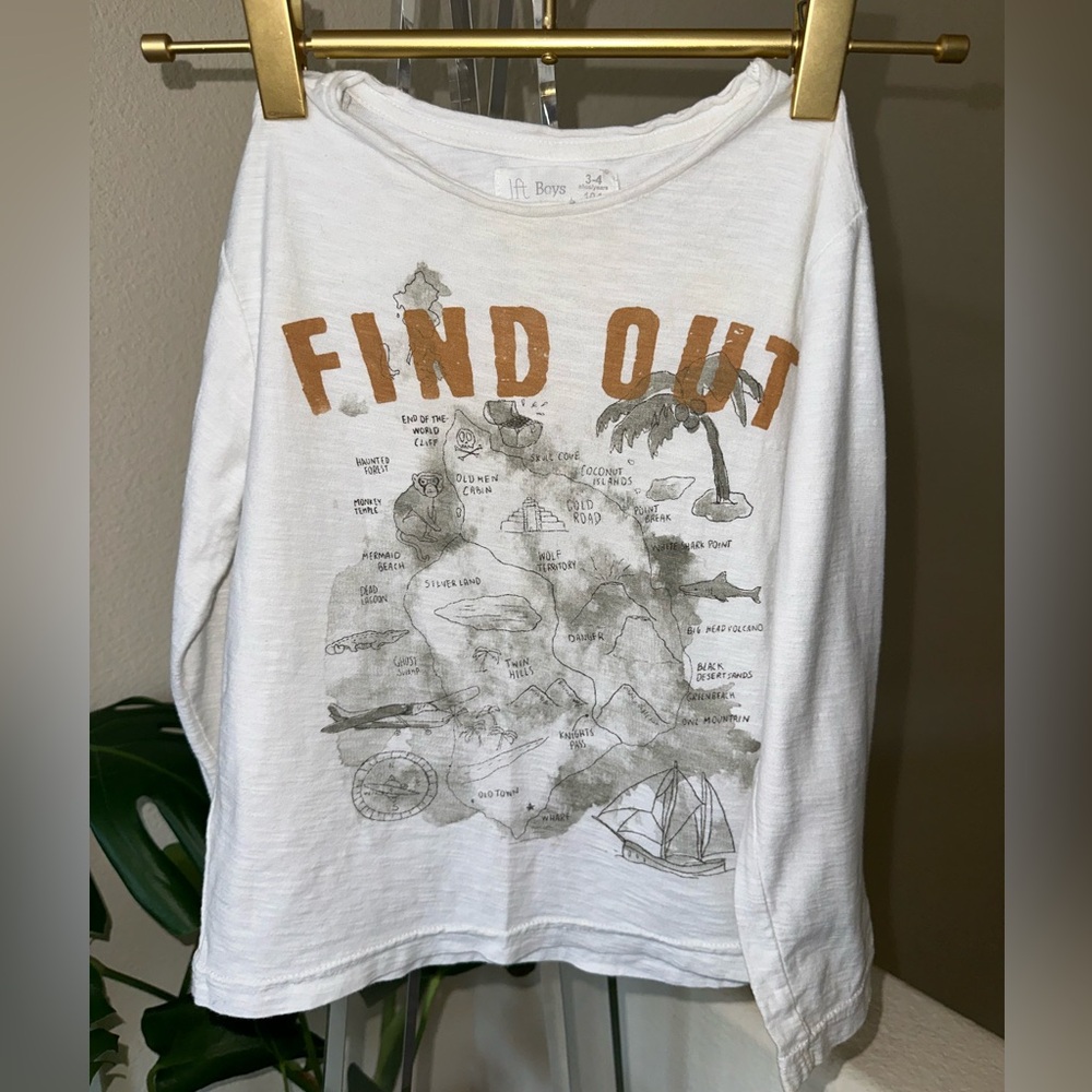 Lefties “Find out” Map Shirt